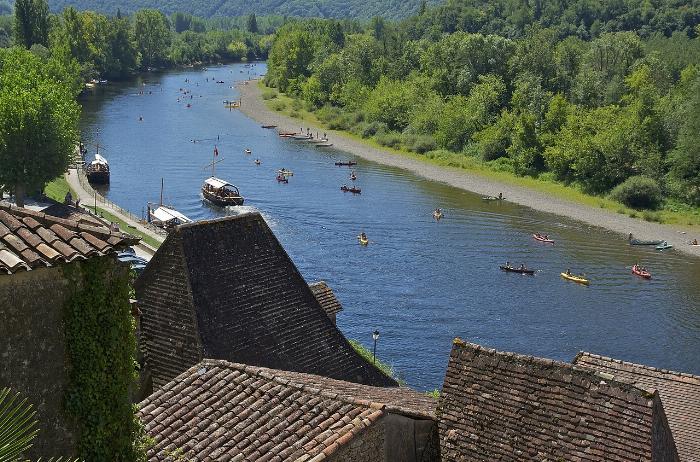 Longer les rives de la Dordogne depuis Bordeaux